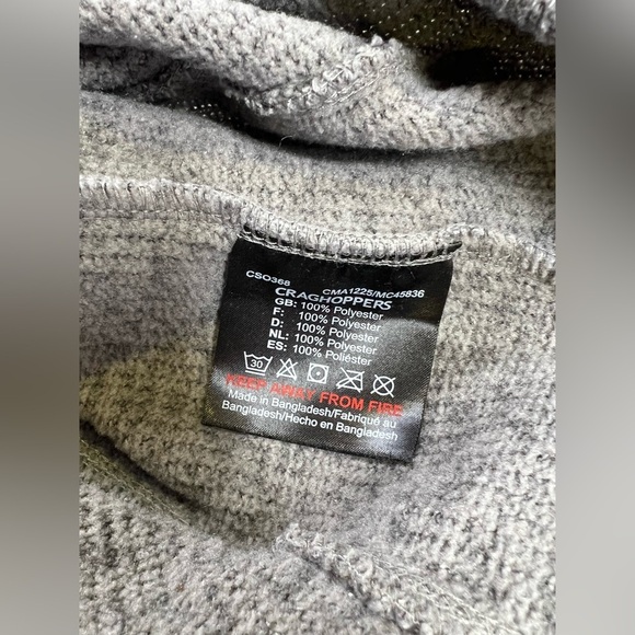 CRAGHOPPERS Men’s gray 1/4 zip pullover sweater size M. - Picture 12 of 15